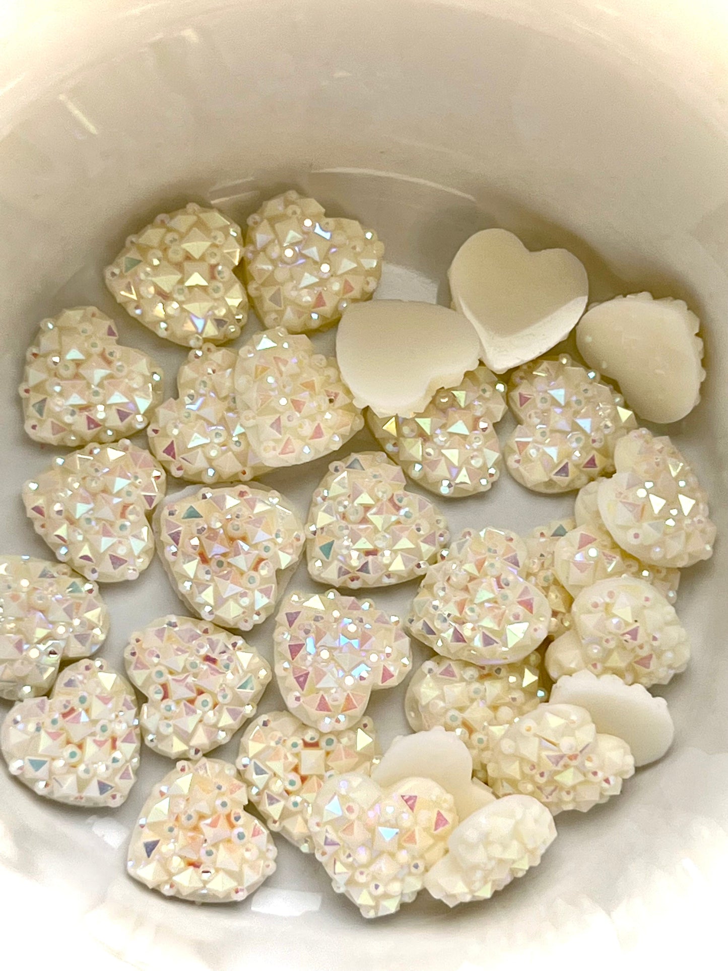 12 mm, type Druzy, cœur en résine AB, vendu par paire - Voir les options de couleur
