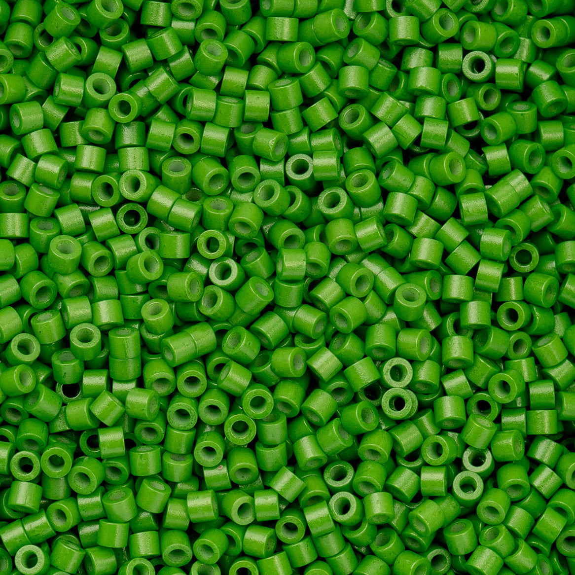 11/0 Cylin Bead, 25g Bag, Grass Green