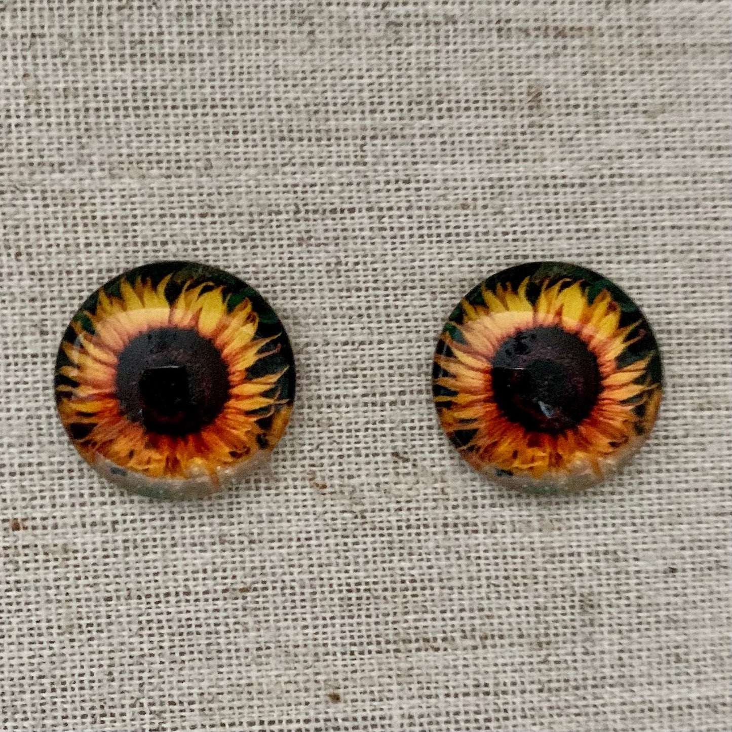 20mm Flower with Background image in Glass, Glue on - See Color Options