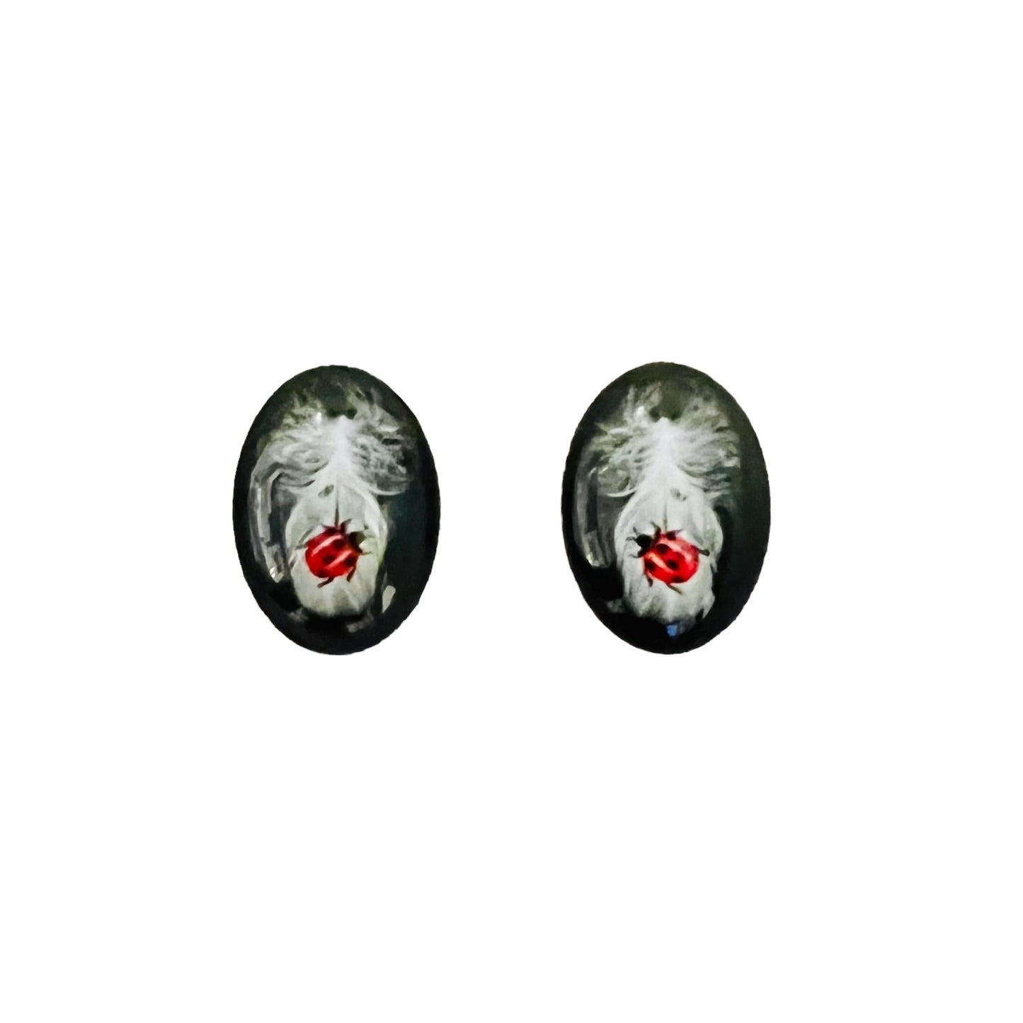 Plumes et coccinelles 13 x 18 mm, image de fond noire en verre, à coller, gemme en verre, vendue par paire