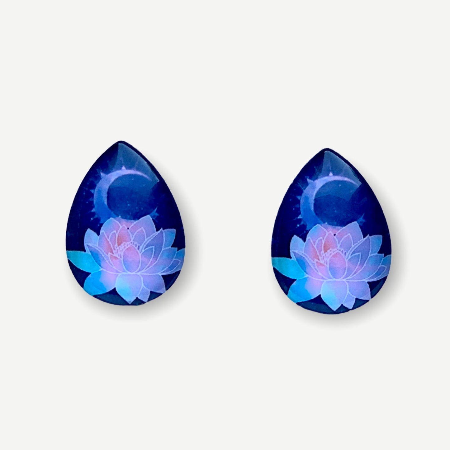18*25mm Images on Glass, Teardrop, Glue on - See Color Options