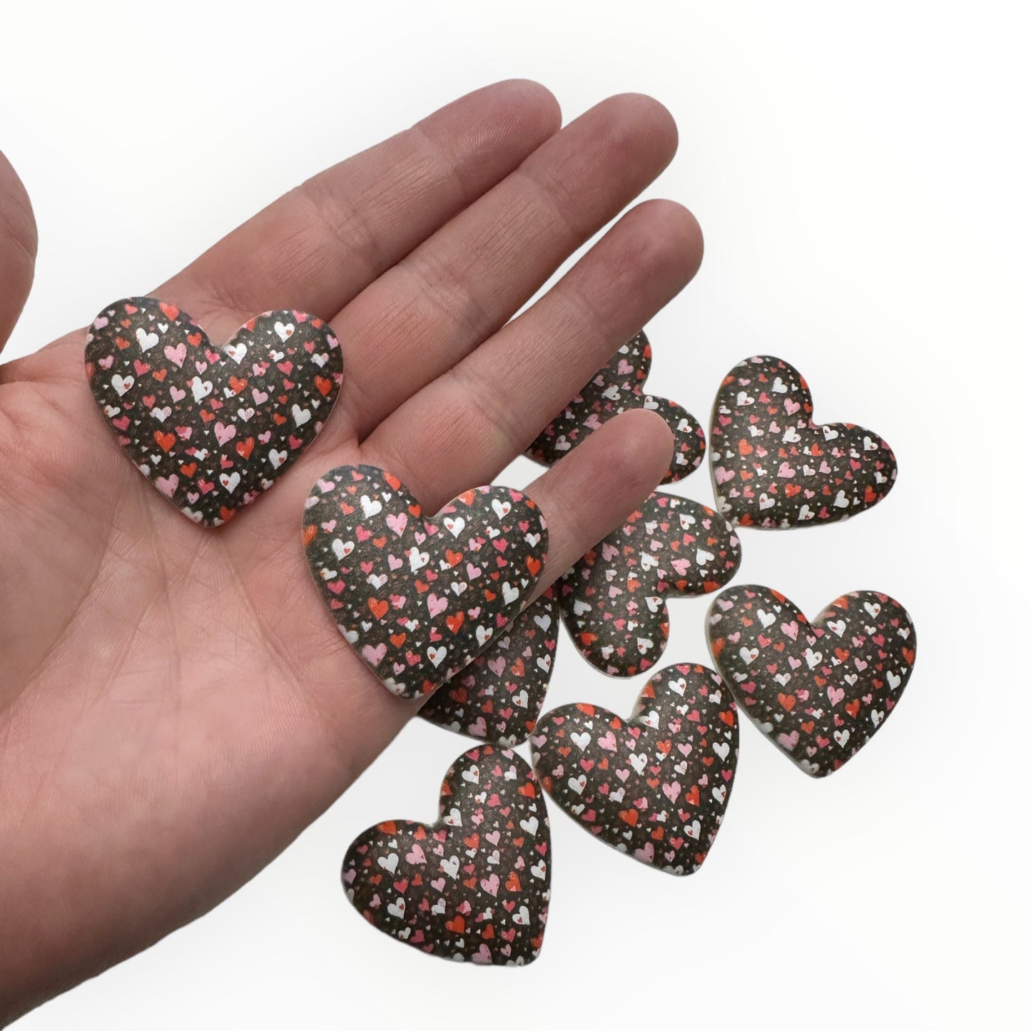 33*36mm Heart Pattern Black Background Heart Shaped Resin Cab, Sold in Pairs