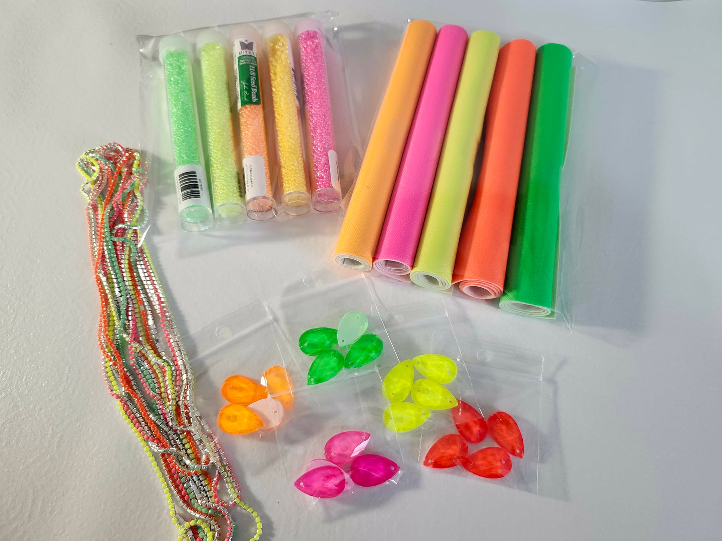 Miyuki 11/0 Neon Kit