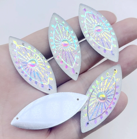 Cabochon marquise blanc AB - 20 x 50 mm