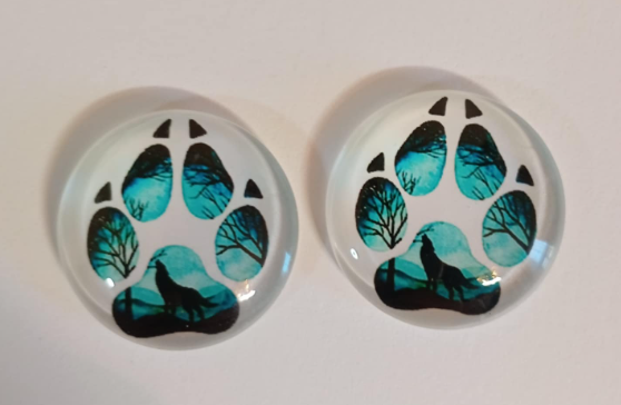 20mm Animal Silhouette with Background image in Glass, Glue on - See Color Options