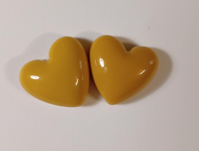 Gemmes en résine brillantes à coller en forme de cœur de 20 mm, vendues par paire - Voir les options de couleur