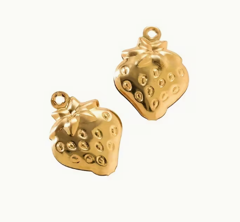 10*19mm 18K Gold Plated Strawberry Charm